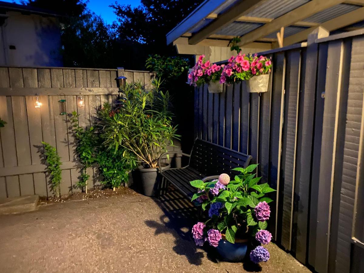 Lovely Top Floor Apart Copenhagen Near Airport, Metro And The Beach Bagian luar foto